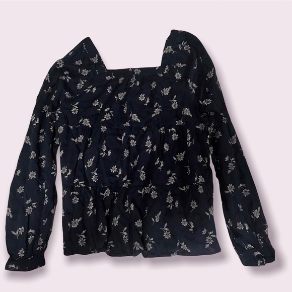 🌟SALE 2/$10.00‼️ OLD NAVY Women’s long Sleeve Navy Floral Blouse size M - Picture 5 of 6